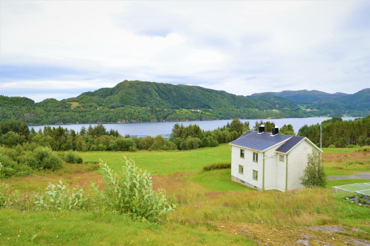 Leite Gard Near Atlantic Road In Hustadvika Lyngstad Buitenkant foto